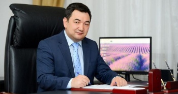 Дархан Кадырали поздравил Садыра Жапарова с избранием на пост Президента