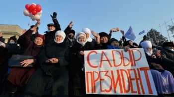 Садыра Жапарова предупредили: Пусть критикуют, главное не сидеть на месте