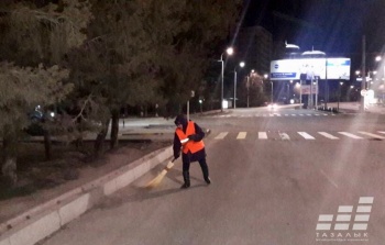 В Бишкеке сбили сотрудницу "Тазалык". Водитель не найден
