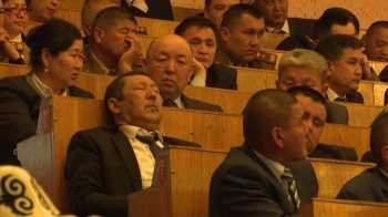 "А если бы РФ отказала оказывать финпомощь, чтобы вы делали, чиновники?"