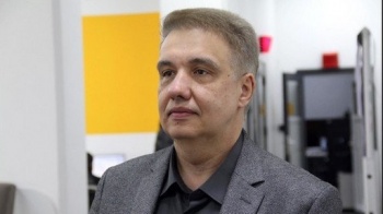 Политолог отметил особенности поездки главы КР в Москву