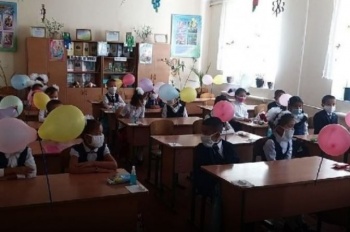Электронная запись в школы Бишкека бьет все рекорды по жалобам родителей
