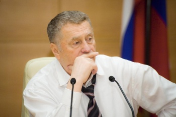 Жириновский высказался за въезд в Россию мигрантов с семьями