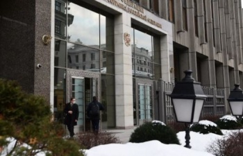 Совфед одобрил закон о праве Путина баллотироваться еще на два срока