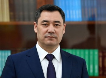 Президент Жапаров сделал обращение по случаю годовщины Апрельской революции