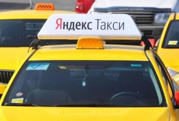 "Яндекс.Такси" не платит налоги. Депутат подсчитал доходы службы такси