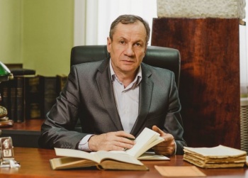 Известный российский онколог лечит своих больных "Иссык-Кульским корнем"