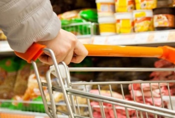 Узбекистанцев предупредили о значительном росте цен на продукты питания