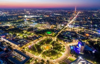 Шавкат Мирзиёев одобрил создание круглосуточно работающих торговых улиц