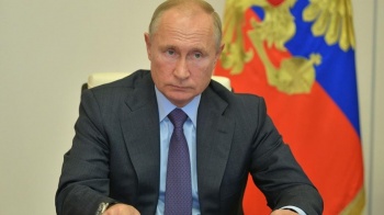 Путин Баку менен Ереванды ок атууну токтотуу келишимин аткарууга чакырды