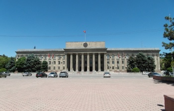 Фермеры Чуйской области выехали в Бишкек на митинг