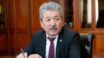 Более 2 млрд. сомов будет сэкономленно в результате сокращения госслужащих