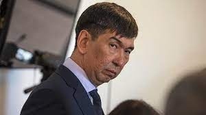 Азиз Суракматов выплатил 150 млн сомов ущерба в рамках сделки со следствием