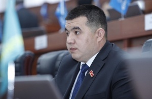 Депутат ЖК Урмат Самаев выдвинул свою кандидатуру в мэры Токмока