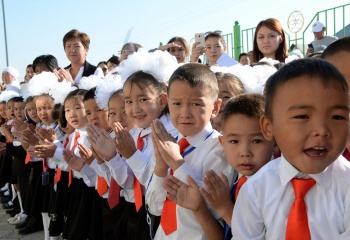 Родителям не запрещено приходить на торжественные линейки 15 сентября