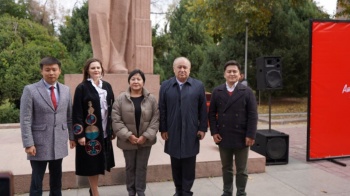 Омурбек Текебаев снова в строю: "Ата Мекен" назвала пять первых кандидатов