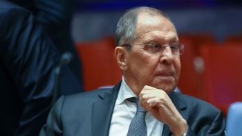 Лавров заподозрил НАТО в стремлении "разогреть" обстановку в Азии