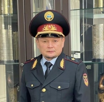 Экс-глава Финполиции Жапыкеев просит Садыра Жапарова отпустить Аспекова
