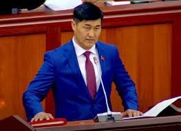 На кандидатов  Шайлообека Атазова и Толонбая Нурбаева поступила жалоба