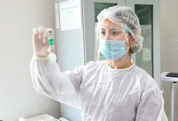 В Узбекистане свыше 26 тысяч непривитых граждан отстранены от работы