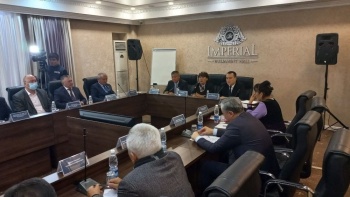Глава АДС: сегодня борьба с коррупцией дает положительный эффект