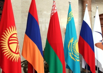 В ЕАЭС Кыргызстан и Россия вышли на профицит бюджета