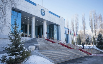 Садыр Жапаров не приглашал депутатов VI созыва Жогорку Кенеша на чай