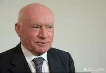 Академик РАН Бокерия советует переболевшим COVID-19 читать вслух