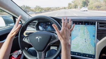 19-летний хакер взломал автомобили Tesla в 13 странах мира