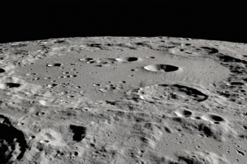 Эксперты: лавовые туннели можно использовать для строительства баз на Луне