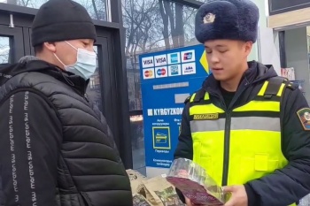 Правоохранители Ленинского района сняли добрый ролик