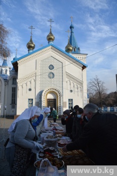 Крещенская благотворительная ярмарка продлится сегодня до 16 часов