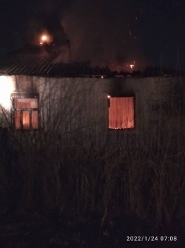 В селе Кыргызчек в жилом доме произошел пожар