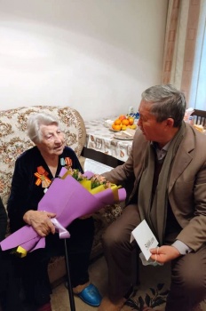 100-летний юбилей отмечает сегодня бишкекчанка Мария Воронина