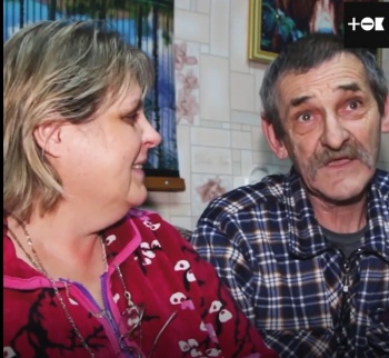 Мужчина завел аккаунты в соцсетях ради выздоровления супруги