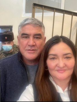 Курсану Асанову изменили меру пресечения на домашний арест