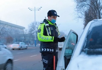 С 1 марта водители в Узбекистане смогут ездить без прав и доверенности