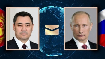 Садыр Жапаров обсудил с Владимиром Путиным ситуацию вокруг Украины