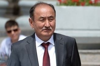 Глава Минздрава: Эрнст Акрамов лопух, и он ненавидит кыргызов