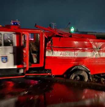 В Бишкеке спасатели попали в ДТП по дороге на пожар (видео)