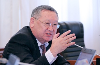Новым председателем Нацкомиссии по госязыку стал Каныбек Осмоналиев