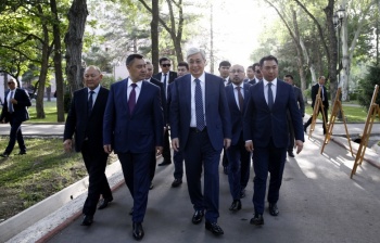 В столице  открыли  памятник казахскому поэту и писателю Абаю Кунанбай уулу
