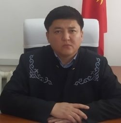 Ачылбек Арзиев временно отстранен от должности судьи местного суда КР