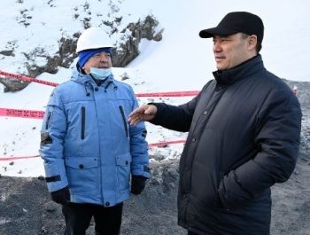 Новый офис в Бишкеке. Президент вынес предупреждение Тенгизу Болтуруку