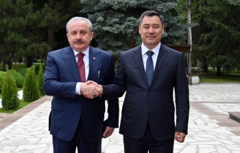 Президент Кыргызстана Садыр Жапаров принял Мустафу Шентопа