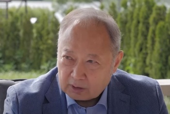 Бакиев: Ни один из европейских лидеров не дотягивает до уровня Лукашенко