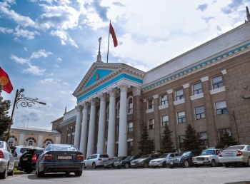 В мэрии Бишкека обсудили проект для развития бизнеса малообеспеченных семей