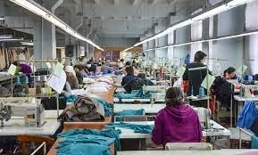 В Кыргызстане производство одежды и обуви выросло почти на 33 процента