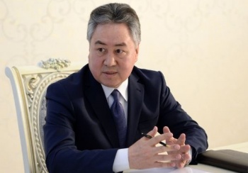 Бакетаев: Сегодня необходим дипломатический опыт Жээнбека Кулубаева