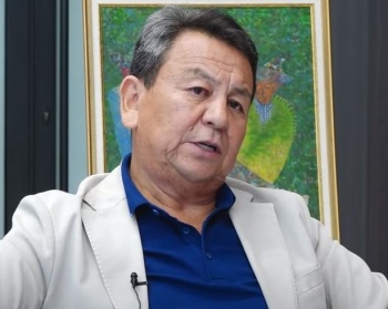 Суваналиев: Мне стыдно, что глава МВД вручил медаль Азиму Рою